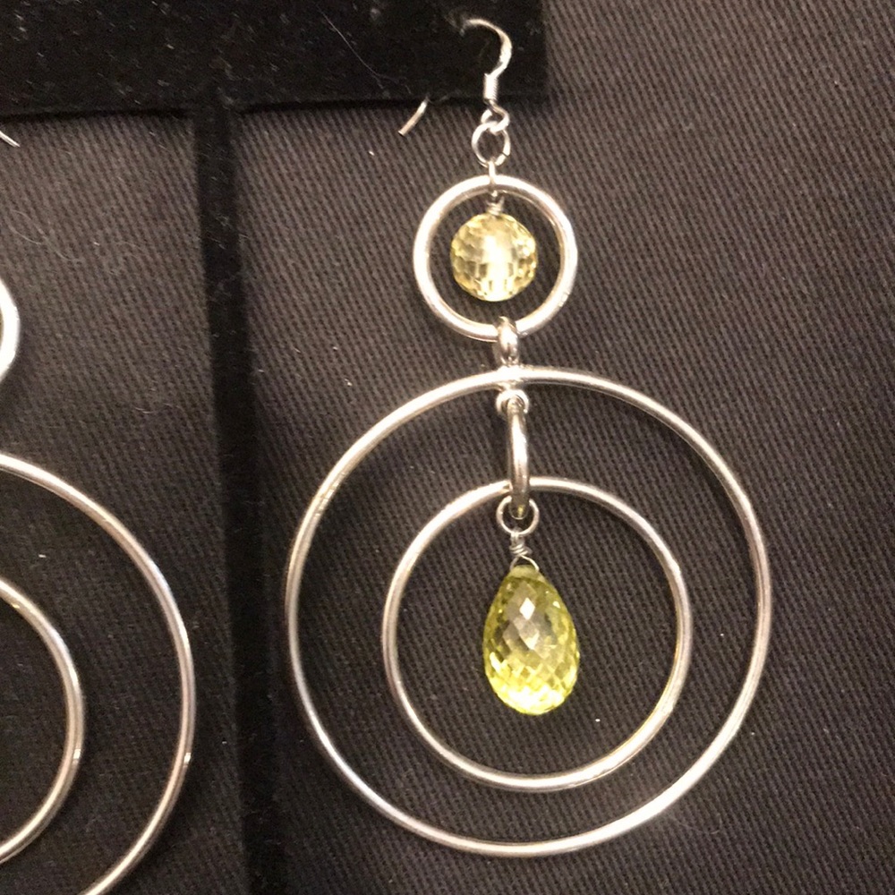 Earring - Picture 2 of 3